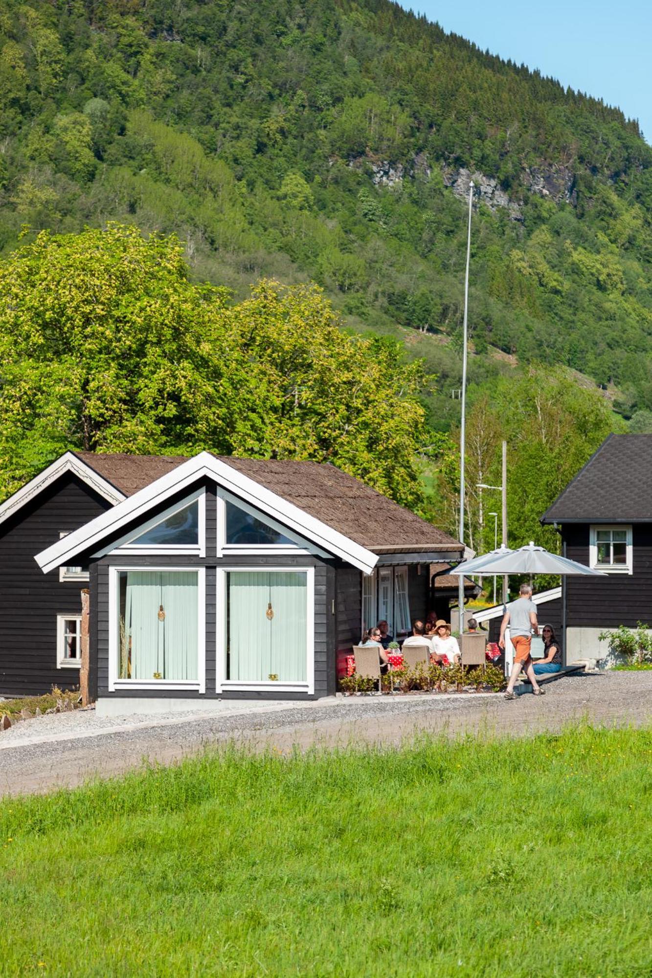 Tuftegarden Hotel Viksdalen ภายนอก รูปภาพ